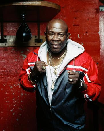 Emile Griffith  morto all'et di 75 anni. Campione mondiale dei pesi welter e dei medi,  stato il primo pugile originario delle Isole Vergini a conquistare la corona di campione del mondo professionisti. Ap